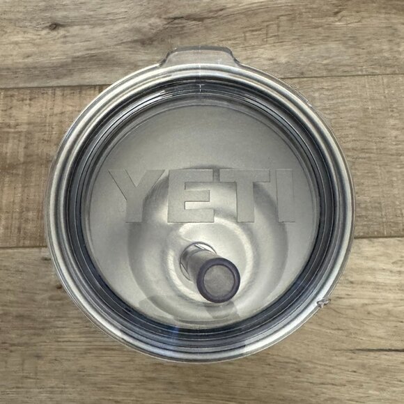 YETI Rambler 30oz Tumbler Turquoise Insulated Cup w/ Straw Lid - Picture 2 of 2